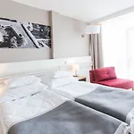 Platan Hotel 3*
