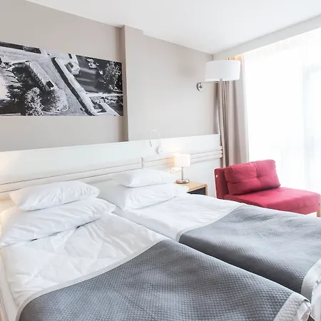 Platan Hotel 3*